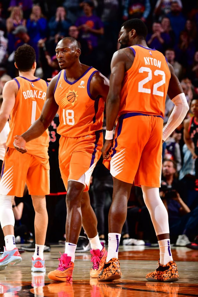 Deandre Ayton on Bismack Biyombo’s energy in Game 5: “Man, that’s the Bizzy effect!”